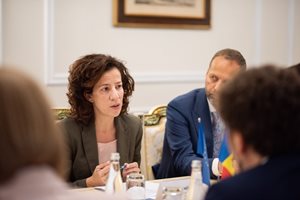 Заместник-председателят на ЕК е на посещение в България